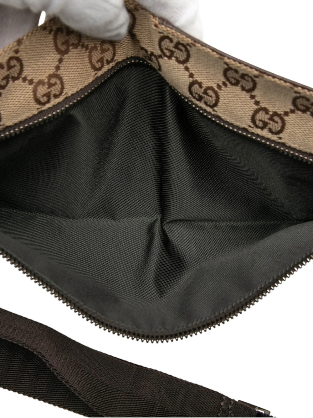Vintage Gucci Brown & Beige GG Supreme Canvas Belt Bag - Picture 5 of 10